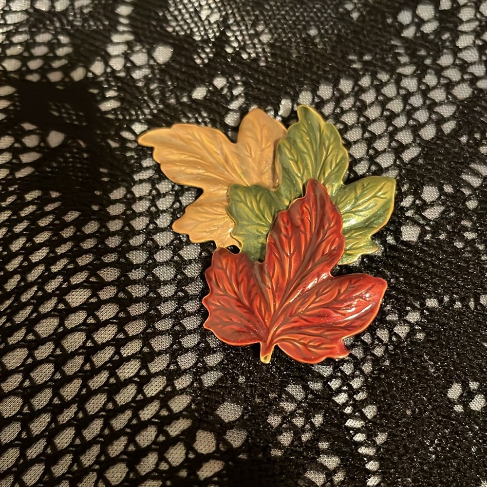 Fall broaches - Picture 5 of 5